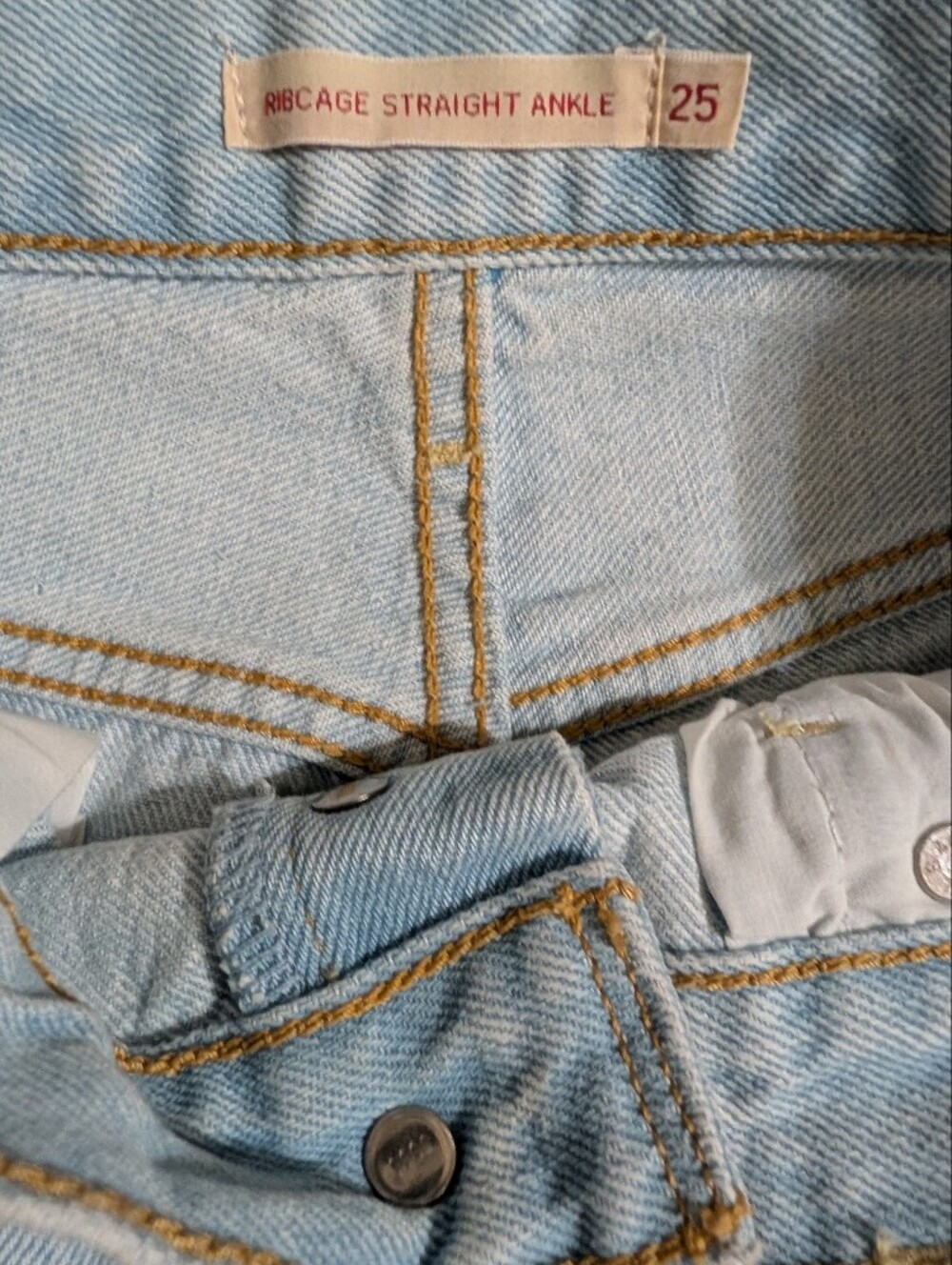 Levi's Ribcage Straight Ankle Jeans - Picture 8 of 12